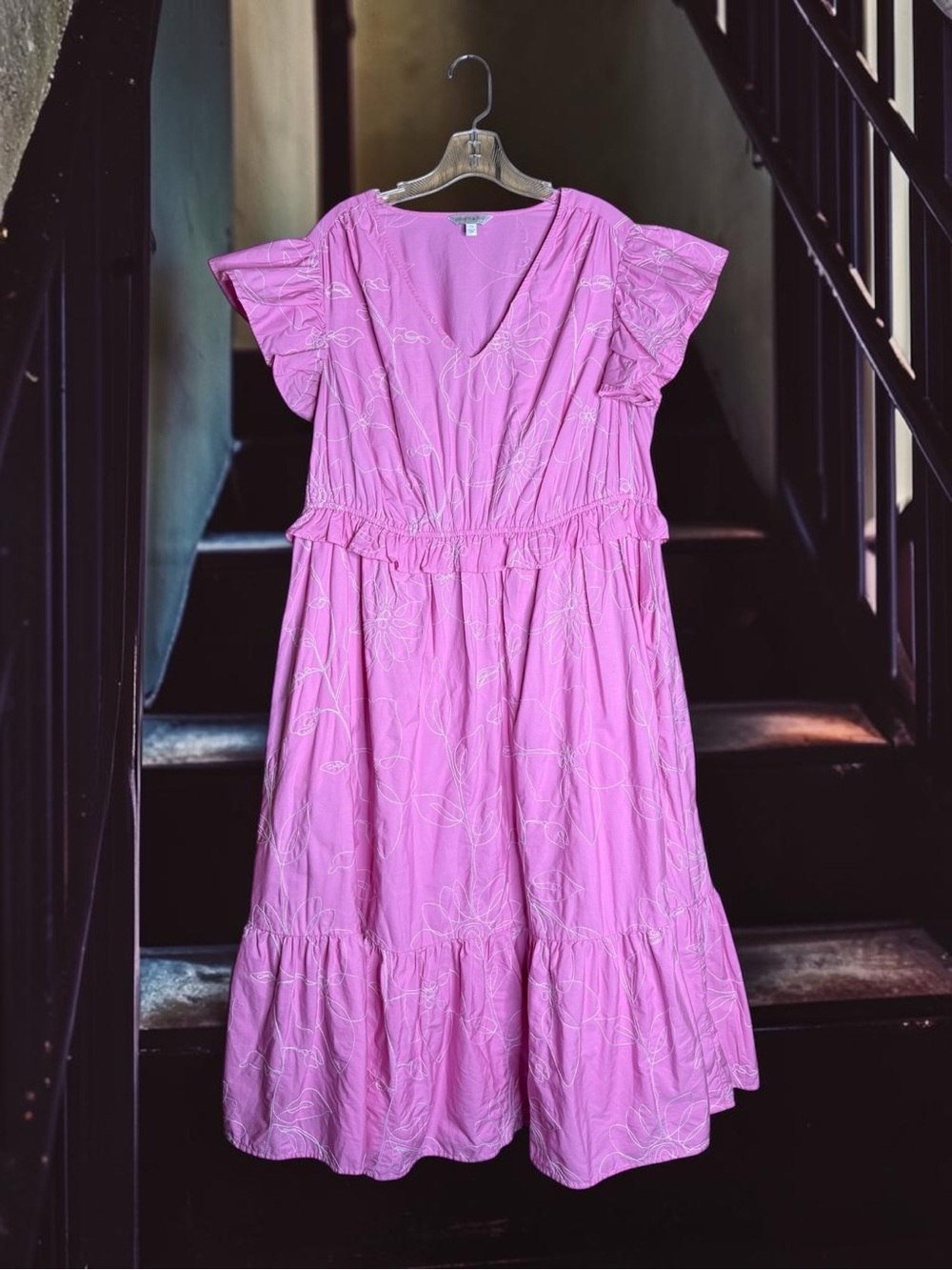 Crown & Ivy 1X Pink Floral Embroidered Flutter Sleeve Maxi Dress